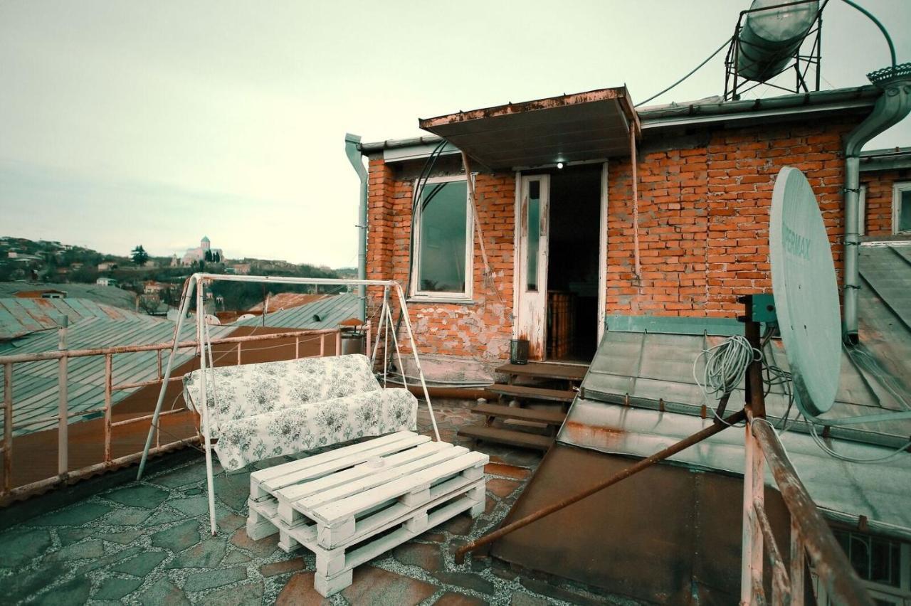 Гостевой дом Old Кутаиси Экстерьер фото